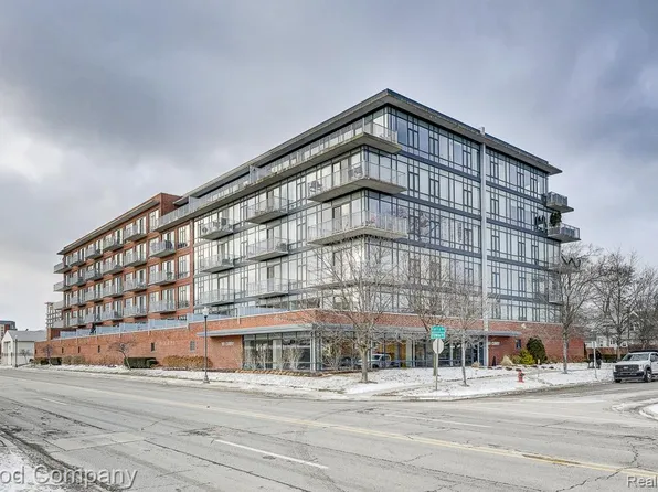 101 Curry Ave Unit 210, Royal Oak, MI 48067