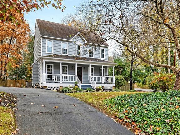 2nd image of 5611 Old Willow Ct