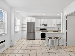 412 SE 16th St #3A, Fort Lauderdale, FL 33316