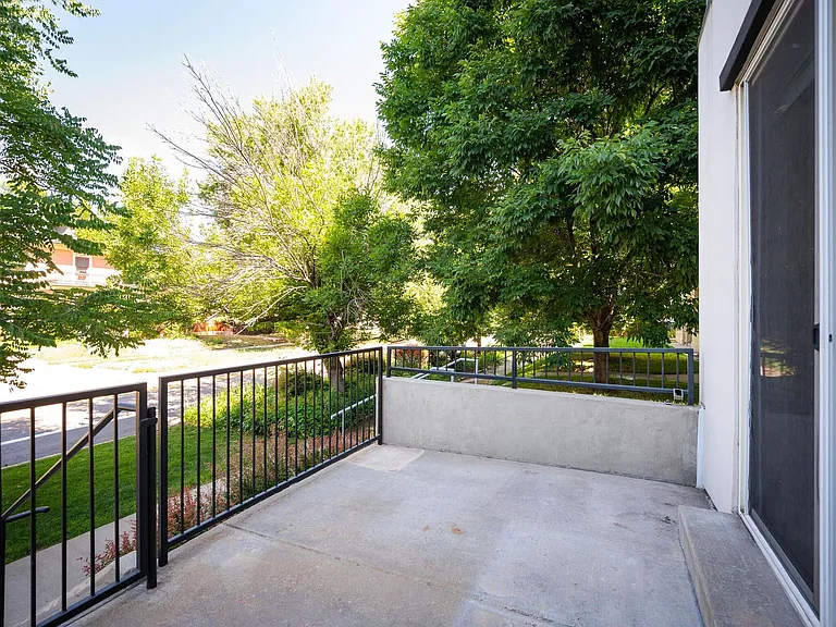 1738 N Franklin St #1-B — Photo 25