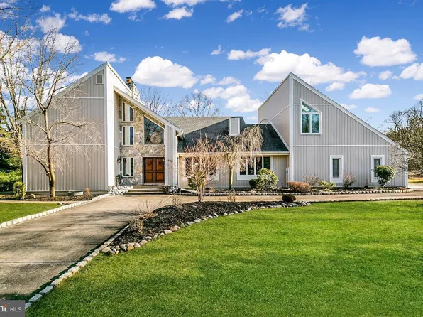 970 Bortons Landing Rd, Moorestown, NJ 08057