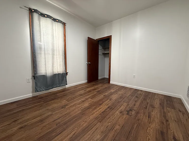 Bedroom 2 - 1 closet and 1 window