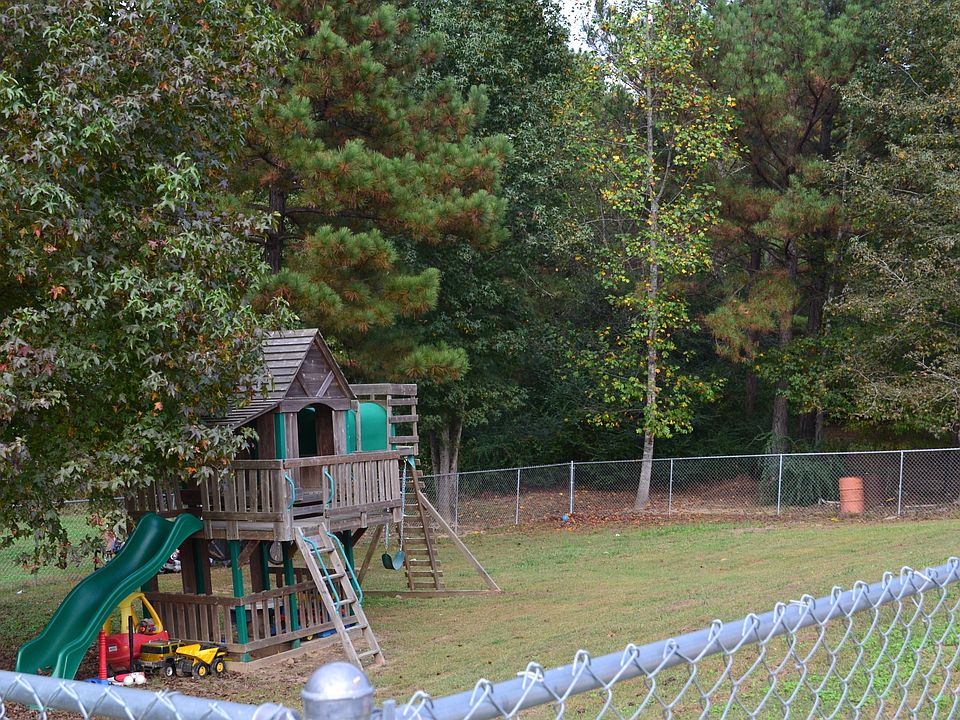 2nd image of 414 Westridge Dr