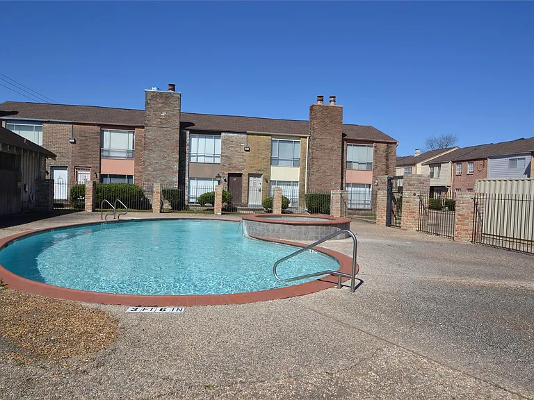 9200 W Bellfort Ave #79 — Photo 41