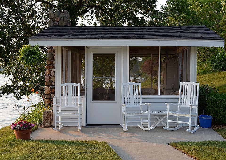 2nd image of 10033 Lake Dr