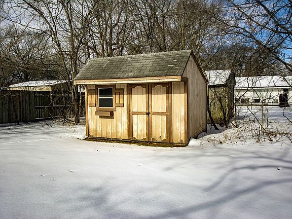 5th image of 30911 Oak Dr