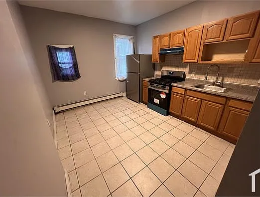 311 Summer Ave #1 — Photo 6