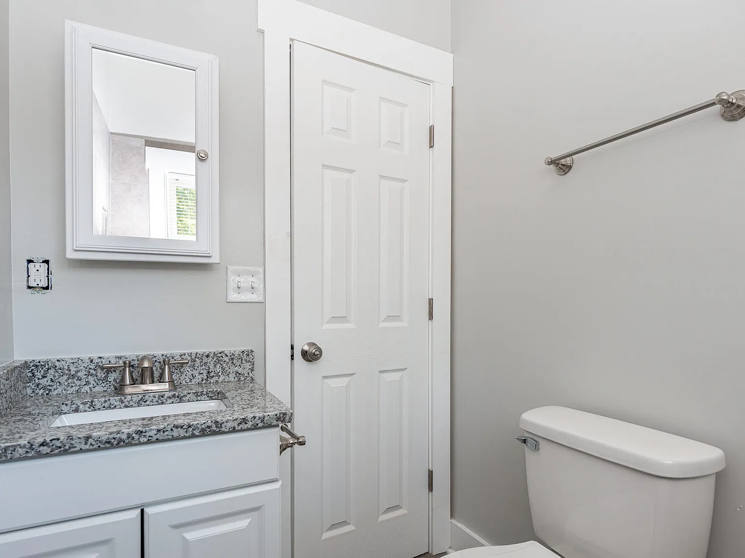 5143 E Washington St — Photo 4