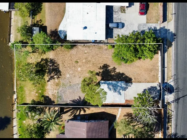 3201 Jamaica Dr, Corpus Christi, TX 78418