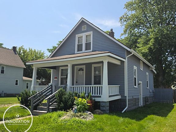 3rd image of 2419 Cherry St
