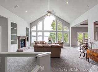 340 Crown Point Dr, Lake Ozark, MO 65049