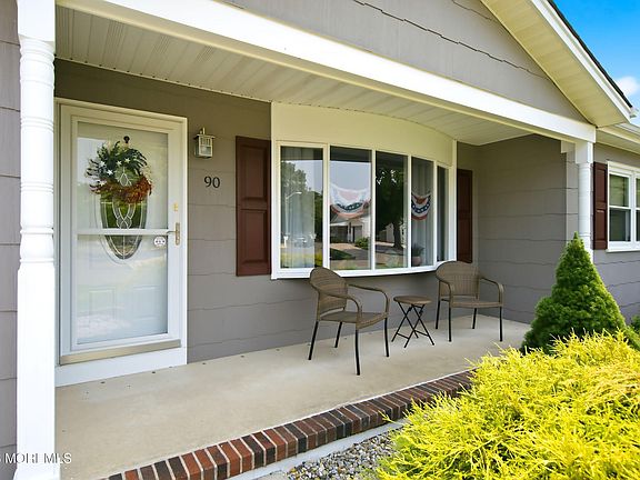 3rd image of 90 Millbrook Drive