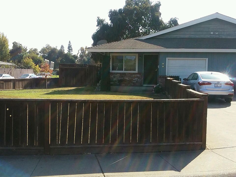 2nd image of 2728 Toro Ct