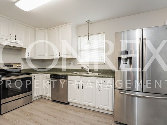 5th image of 2389 Grace Ln