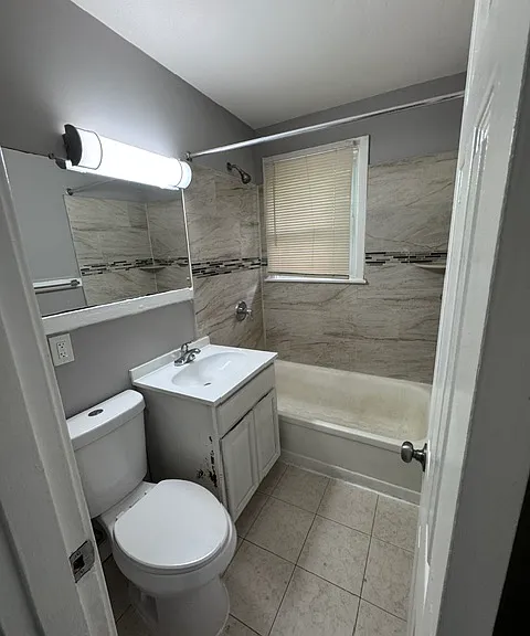 414-416 New Pittsburg Ave — Photo 3