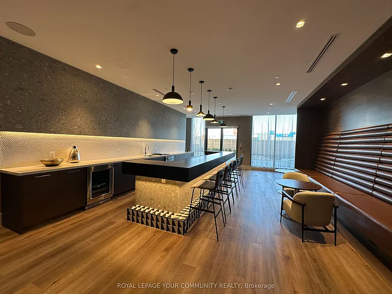 2545 Simcoe St N #2001 — Photo 22