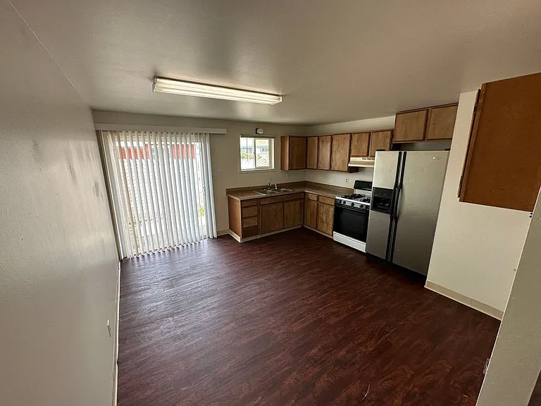 1515 Arthur St #2 — Photo 3