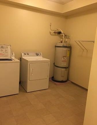 5th image of 1050 10th Ave NE Unit 304