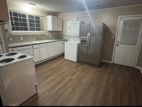 2nd image of 730 Cousin St