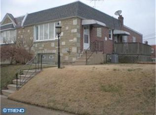 7802 Lorna Dr, Philadelphia, PA 19111