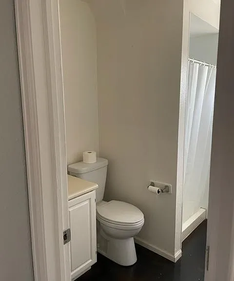2600 W Plum St — Photo 12
