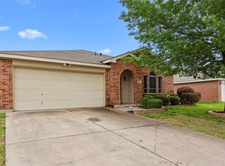 522 Covent Garden Pl, Midlothian, TX 76065