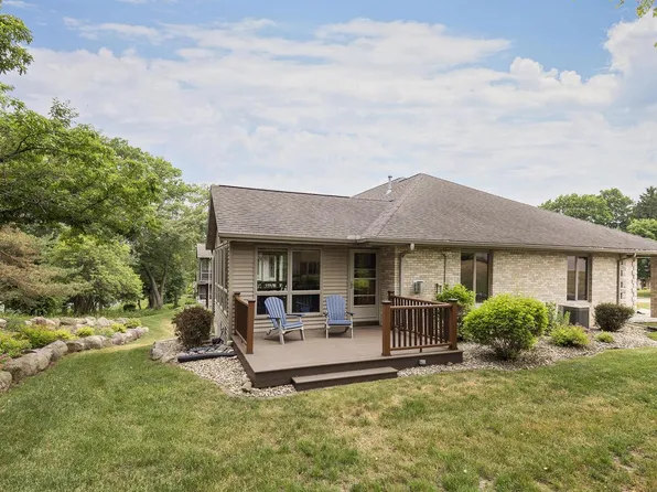 1221 W Sherman AVENUE, Fort Atkinson, WI 53538
