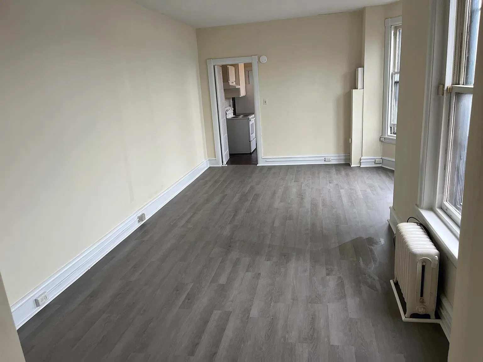 1 bed, $1,050 — Photo 4