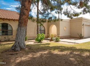1249 E Greenway Cir, Mesa, AZ 85203