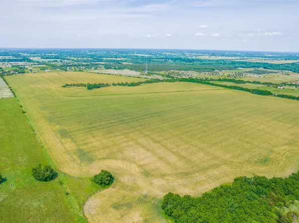 9999 County Road 1121, Farmersville, TX 75442