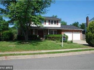 13402 Brookfield Dr, Chantilly, VA 20151