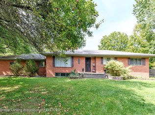 10525 Nixon Rd, Grand Ledge, MI 48837