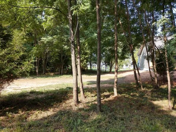 25 Ferry St, Douglas, MI 49406
