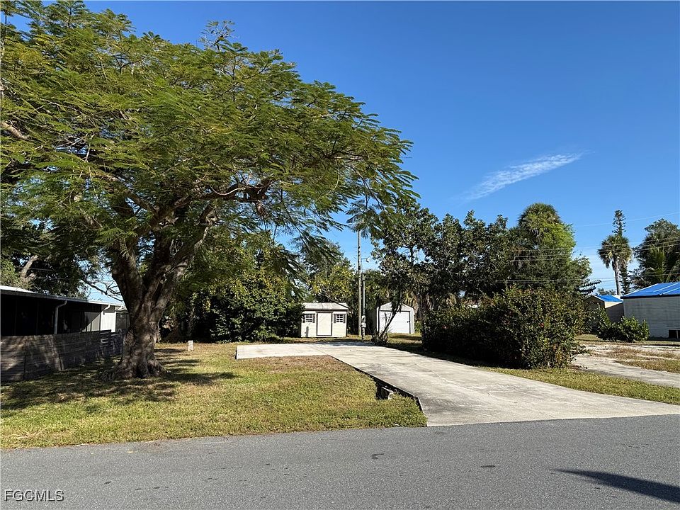 2nd image of 12060 Live Oak Dr
