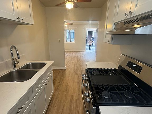 5th image of 151 S Oxford Ave #7