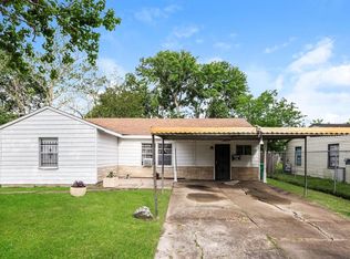 7730 Darnay Dr, Houston, TX 77033