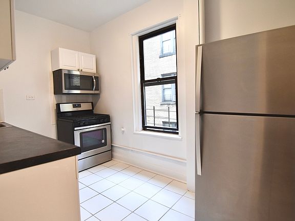 2nd image of 106 Fort Washington Ave APT 4J