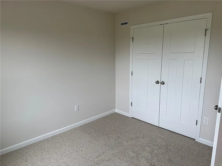 315 Alliance Dr — Photo 33