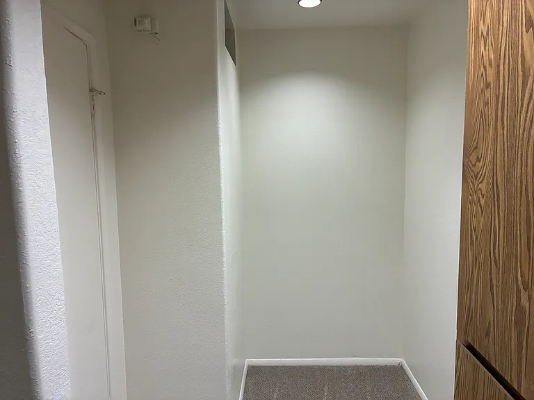 3672 W Oakland St — Photo 25