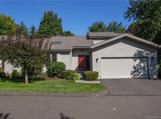 3 Alpine Meadow Ln #3, Avon, CT 06001