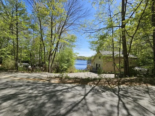 55 W Shore Dr, Ashburnham, MA 01430