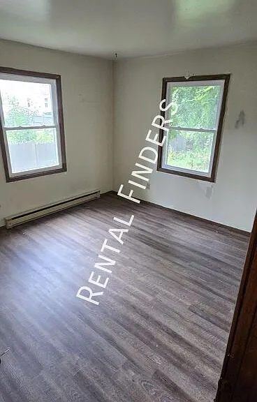 12 Cottage Row #11 — Photo 4