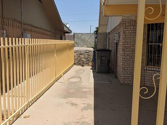 5th image of 9235 Grenoble Dr