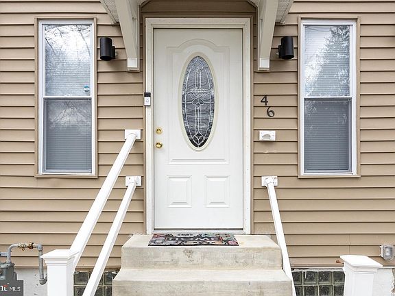 5th image of 46 Terrace Ave