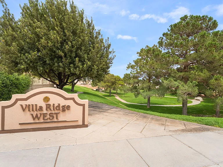 9356 Villa Ridge Dr — Photo 37
