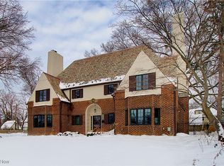 3125 Van Aken Blvd, Shaker Heights, OH 44120