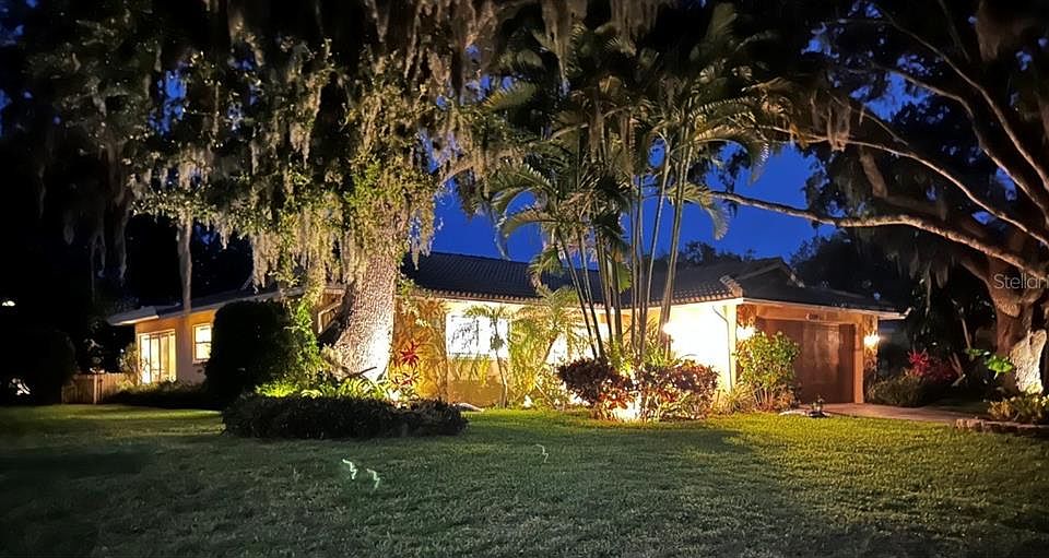 1st image of 1529 E DORCHESTER DRIVE