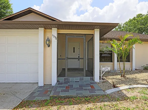 1398 Evalena Ln, North Fort Myers, FL 33917