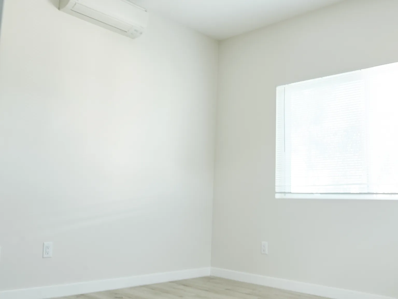 2 bed, 816 sqft, $3,400 — Photo 1