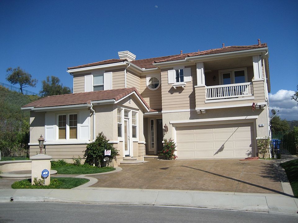 108 Crest Ct Simi Valley